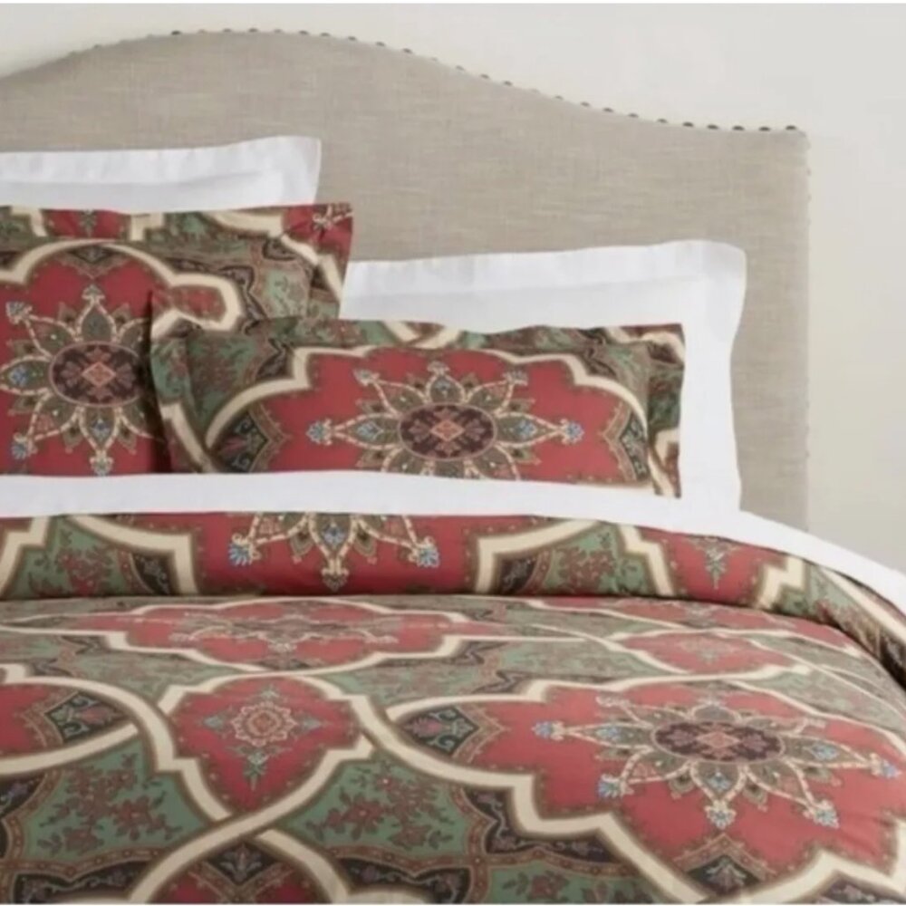 Pottery Barn Ashton King size Duvet and 2 King Size Pillow shams